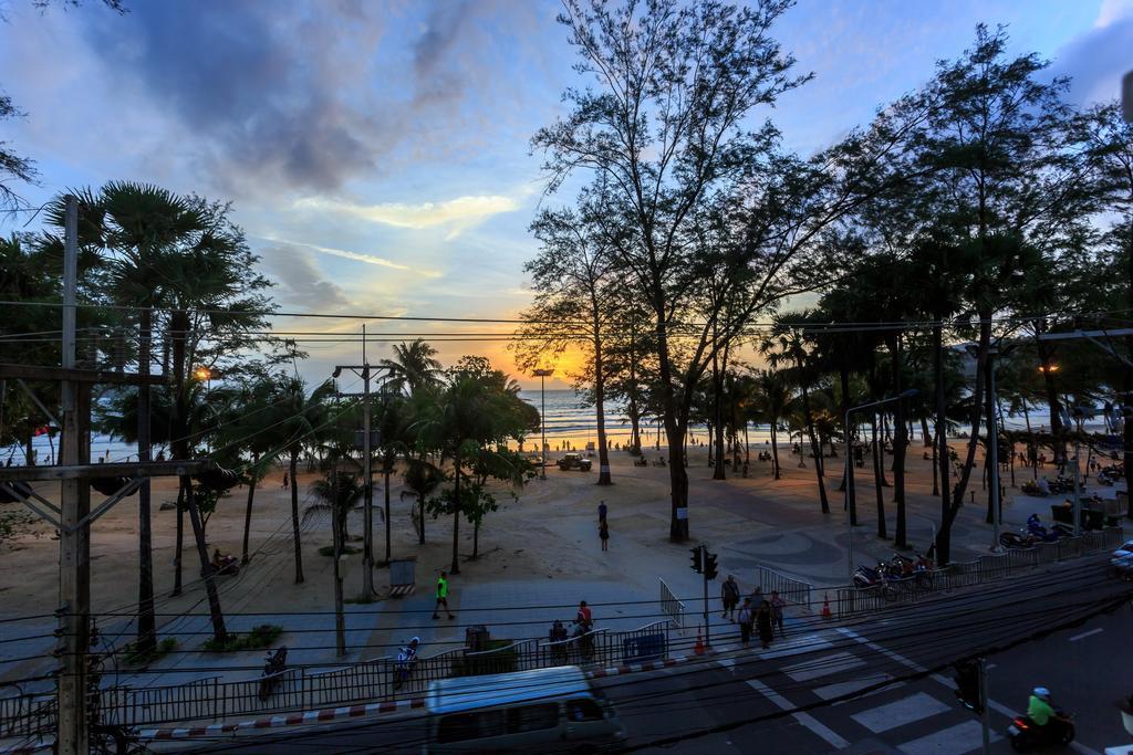 Patong Marina Hotel By Lofty Exterior foto