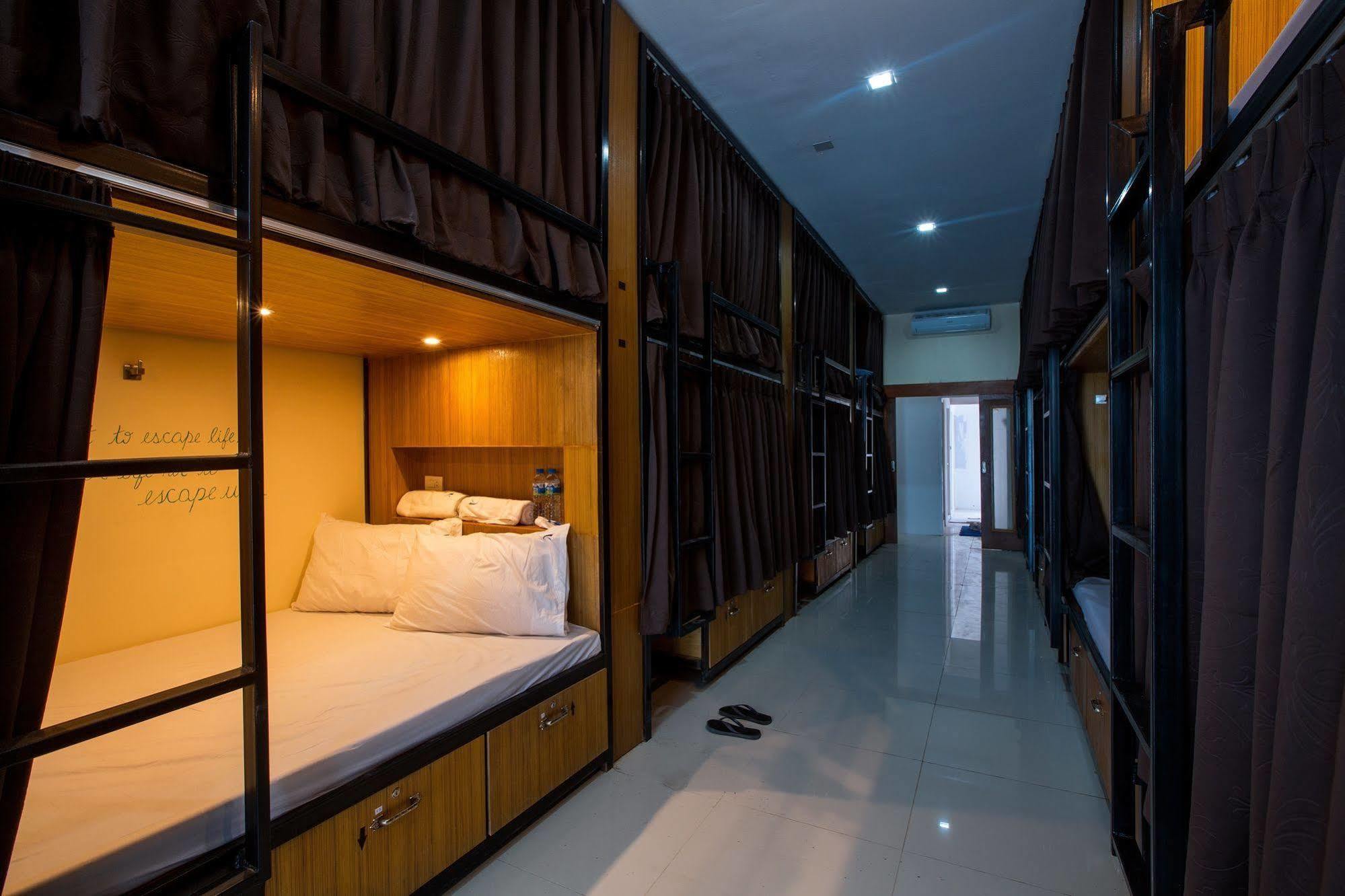 Patong Marina Hotel By Lofty Exterior foto